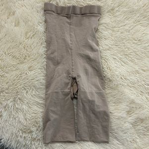 Spanx Nude High Rise Shorts Waist Tummy Thigh & Booty Shapewear Size A Small